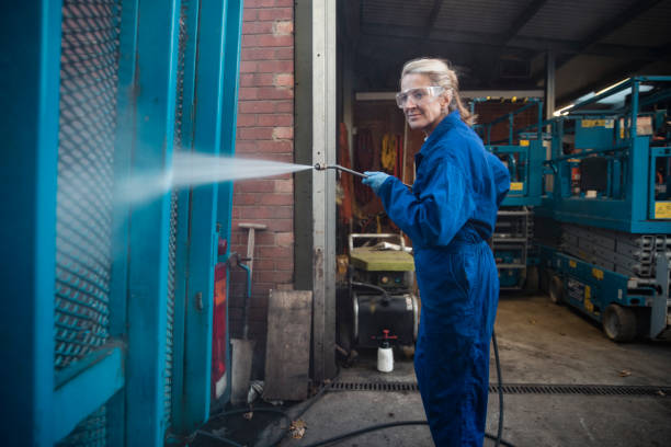 Garage Pressure Washing in Alma, AR